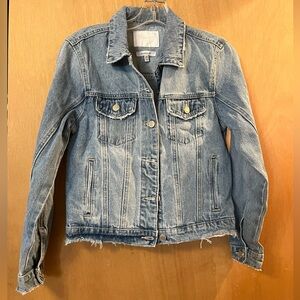 Cropped denim jacket